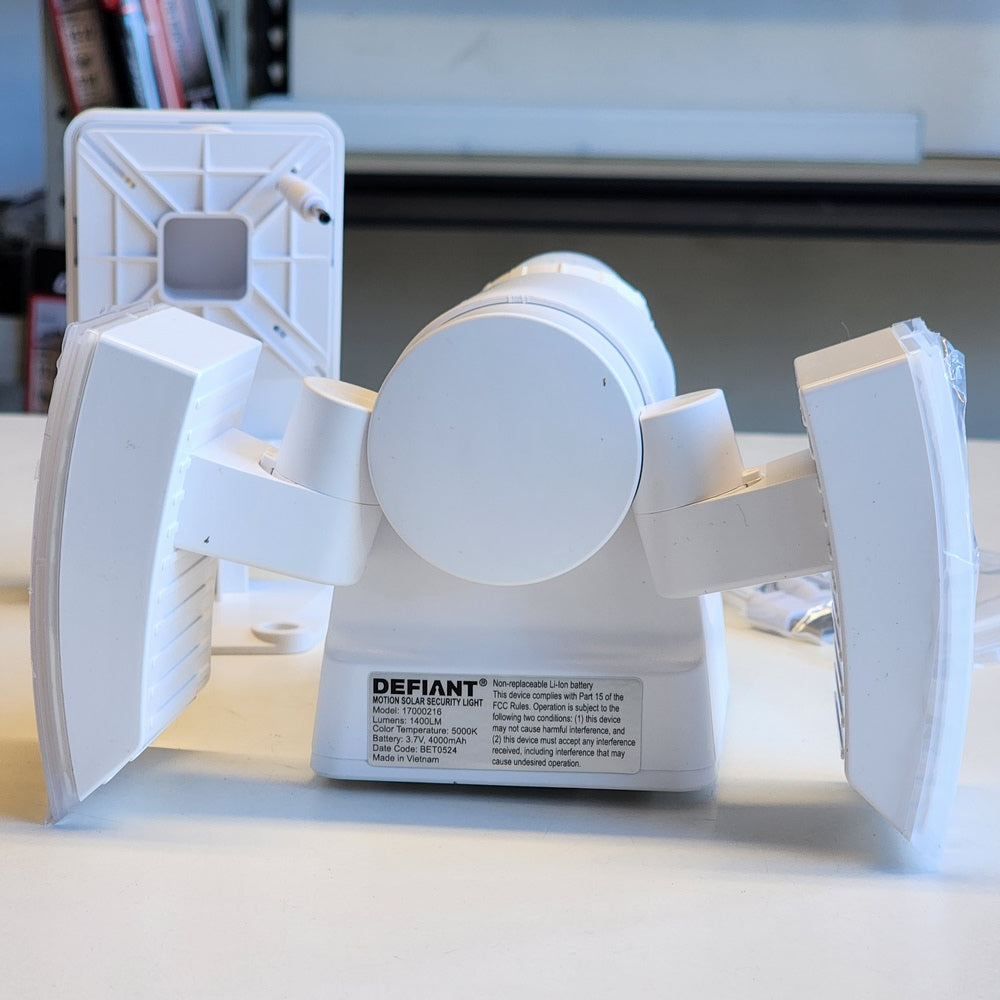 1800 white Motion activated flood light 1800 white Motion activated flood light